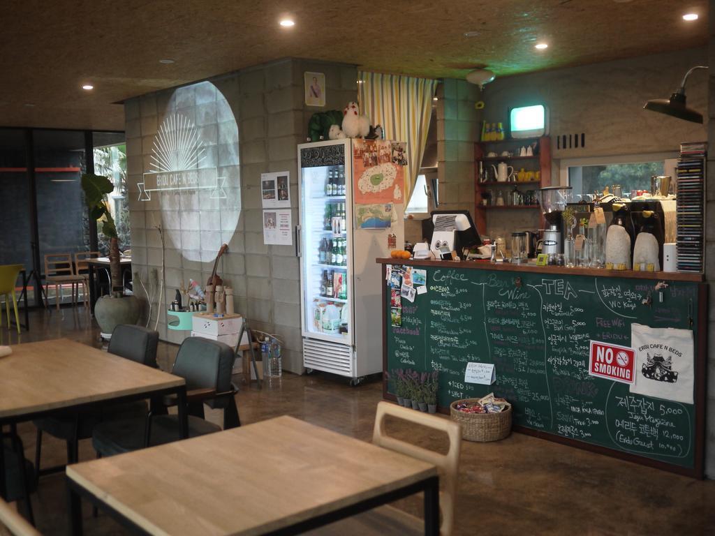 Отель Eridu Cafe N Beds Согвипхо Экстерьер фото