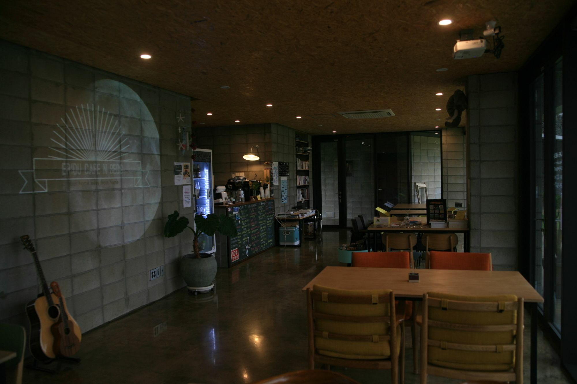 Отель Eridu Cafe N Beds Согвипхо Экстерьер фото