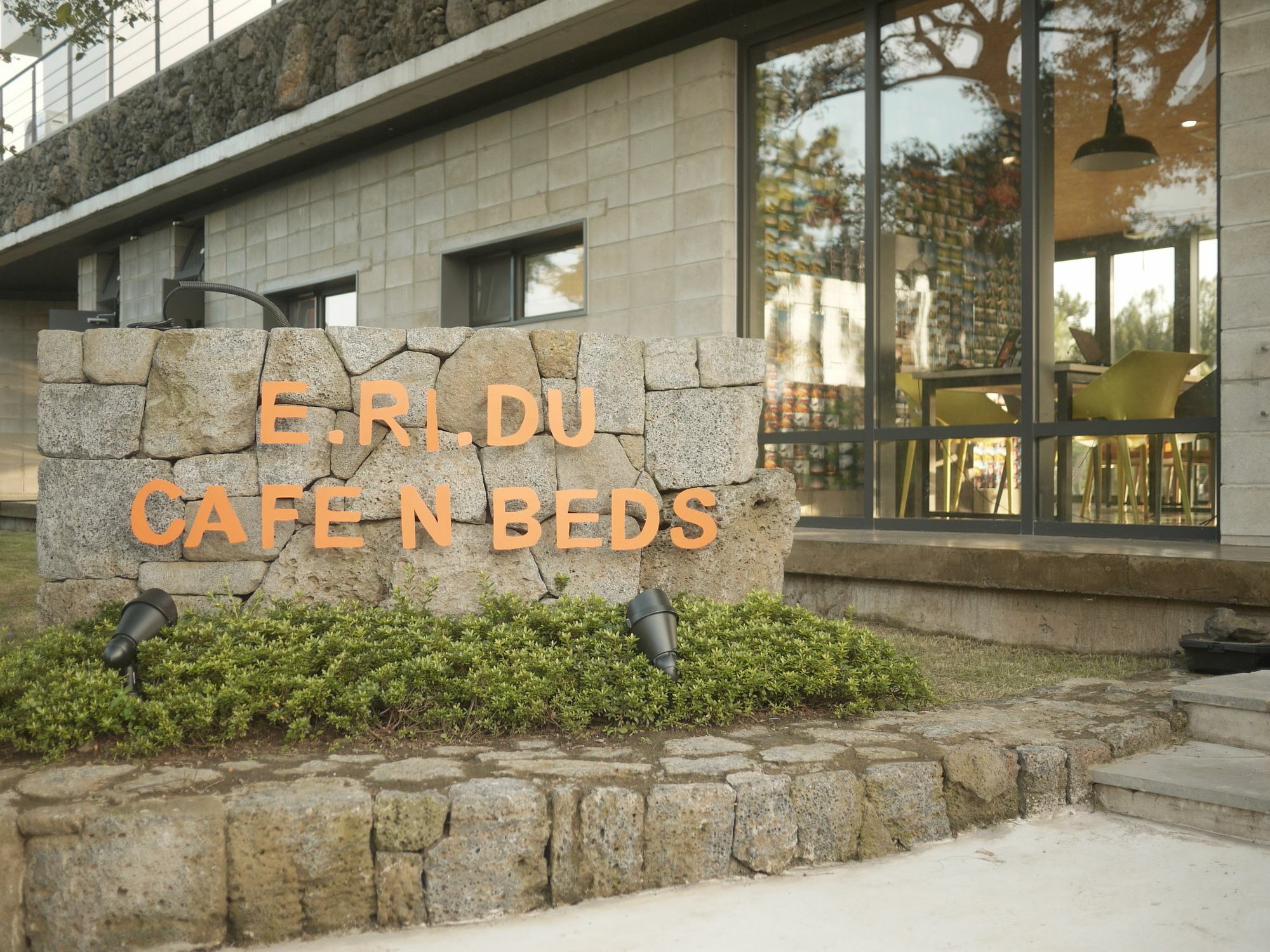 Отель Eridu Cafe N Beds Согвипхо Экстерьер фото